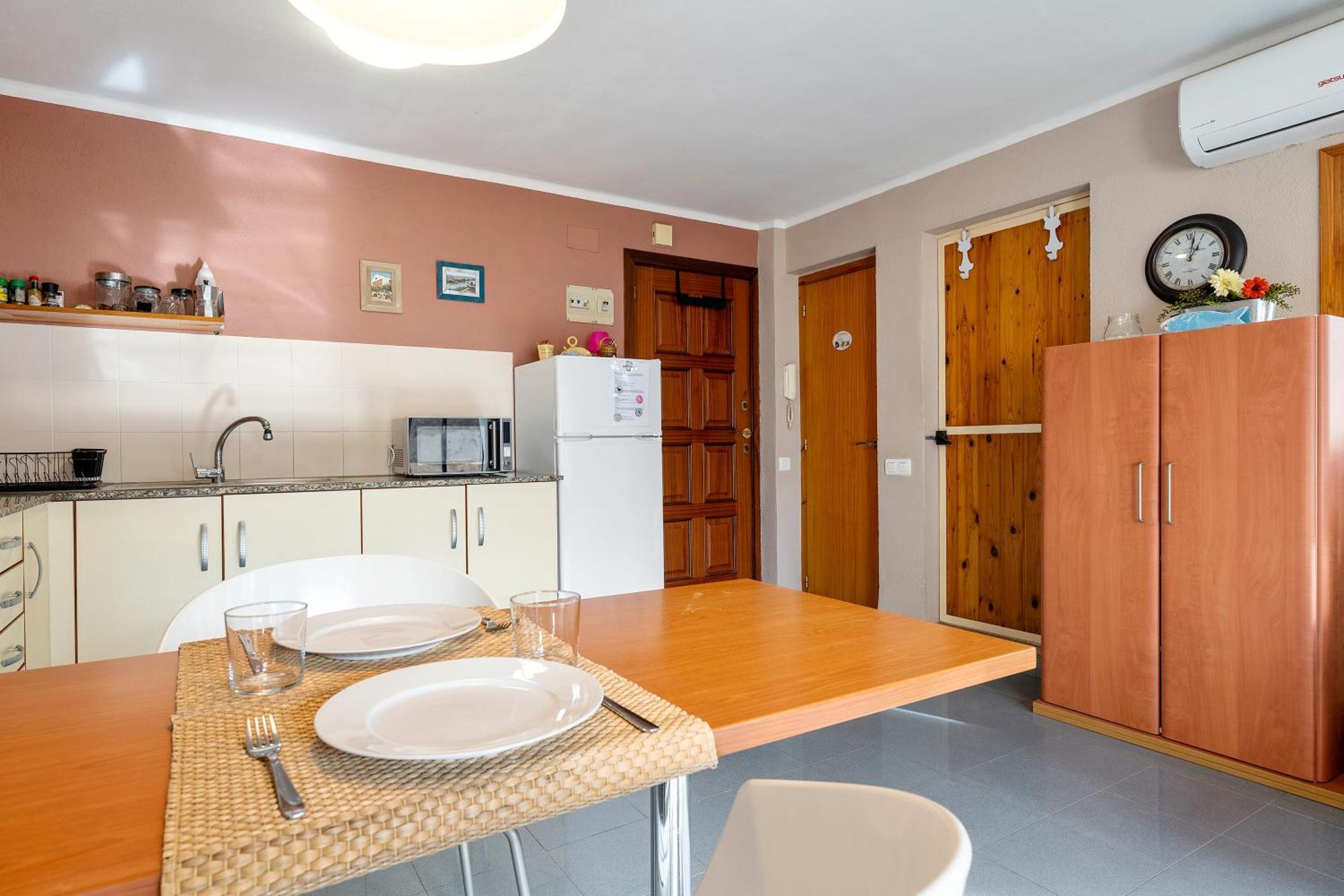 Super Terraza Apartment Ампоста Екстериор снимка