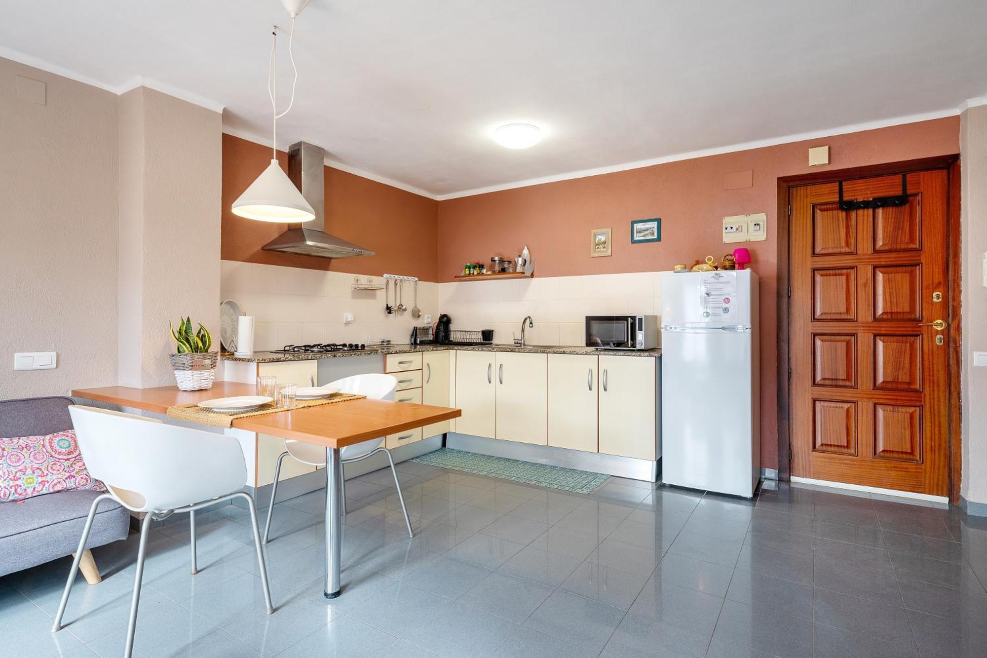 Super Terraza Apartment Ампоста Екстериор снимка